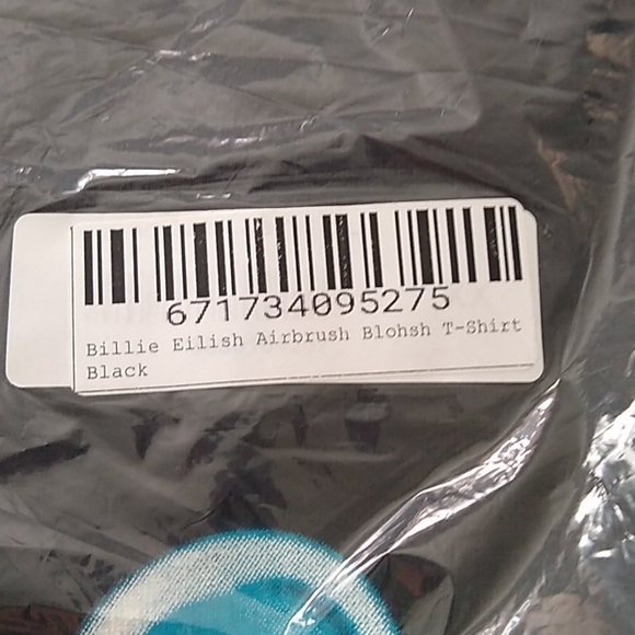 Billie Eilish Airbrush Blogs T-shirt - NWT - Picture 3 of 5